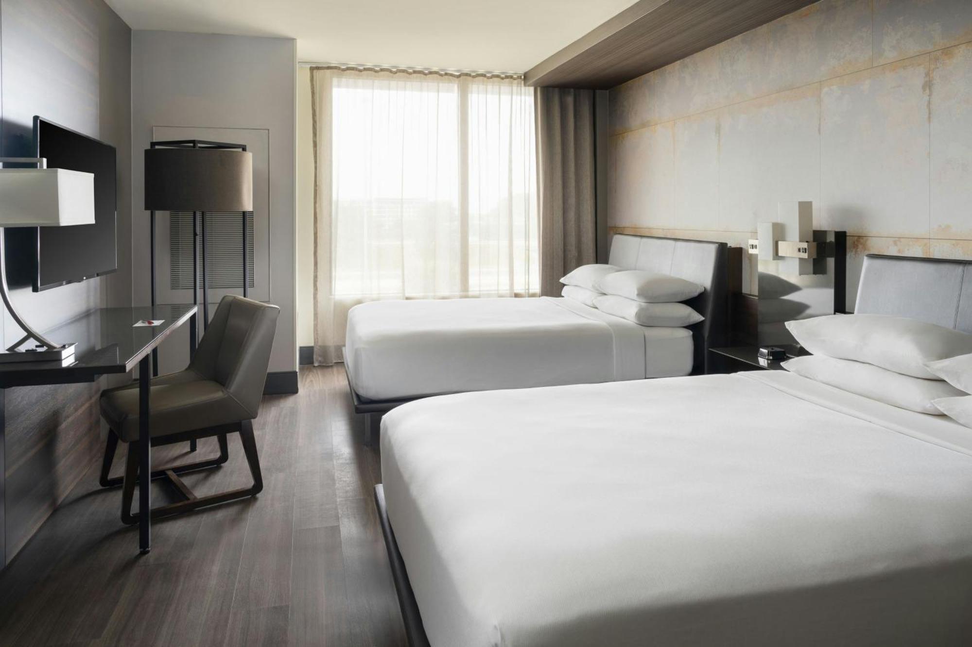 Hotel Marriott 3*
